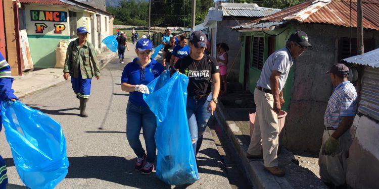 jornada de limpieza DPS y Alcaldia dengue