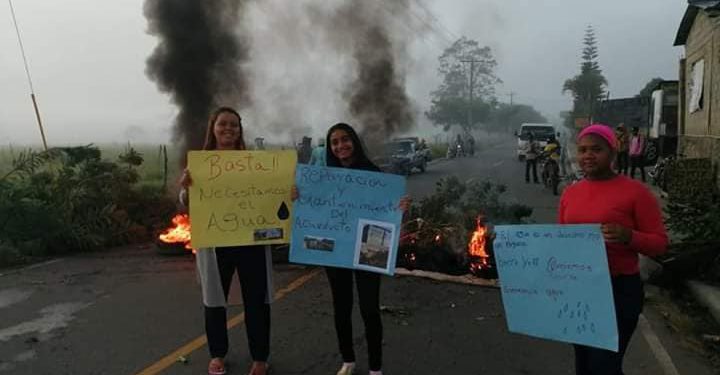 protesa agua Ranhco Arriba