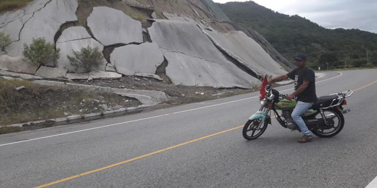 CARRETERA OCOA CRUCE DANOS