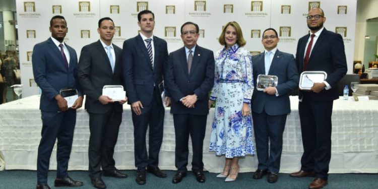 Premio Banco Central Neury Ramirez