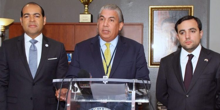 Carlos eduardo y otro