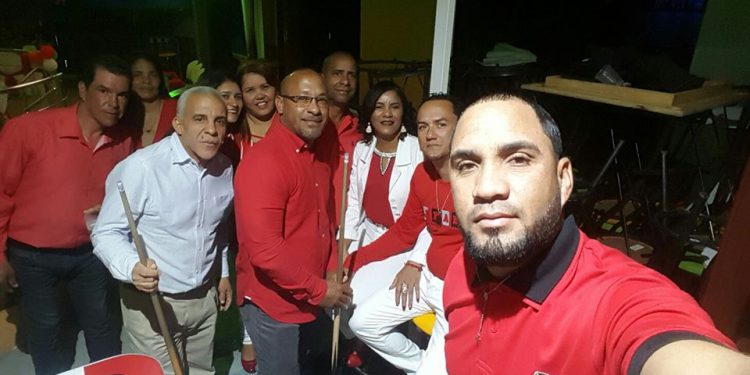 comparti navideno angel Emilo Casado