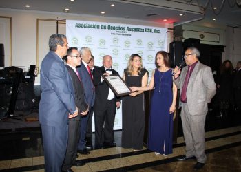 placa ocoa de pie a USa