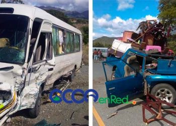 Accidente minibus y camioneta Cruce de Ocoa