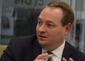 Patrick Ventrell Visas quitar