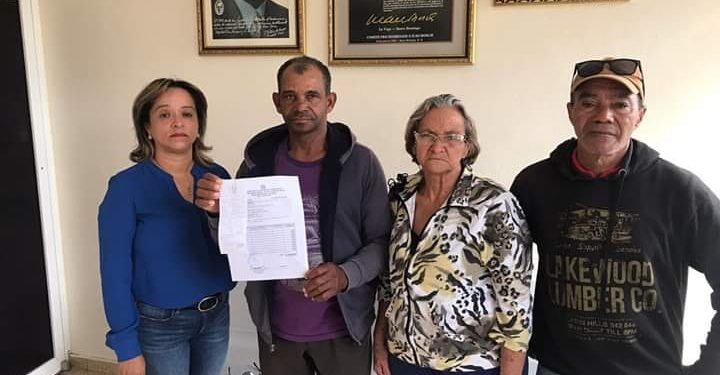 SENADOR ENTREGA AGUA rINCON DEL pINO