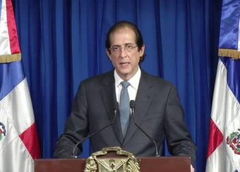 Gobierno compensará con incentivo de hasta RD$10 mil a personal trabaja en lucha contra COVID-19