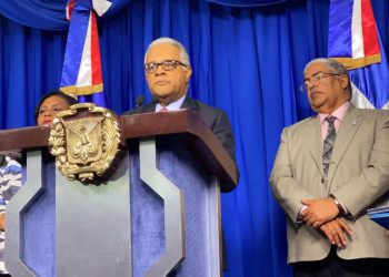 Rafael Cardena ministro Salud Rd