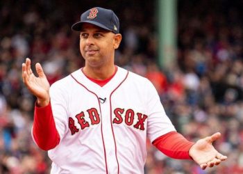 Grandes Ligas suspende a Alex Cora por el resto de 2020 por escándalo de robos de señas