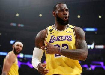 LeBron James sobre futuro de la temporada: «Nadie debe cancelar nada»