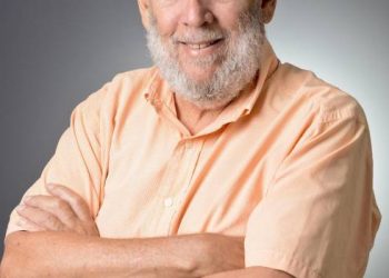 Freddy Ginebra llama a juventud a estudiar y prepararse: “El dinero fácil no es el camino”