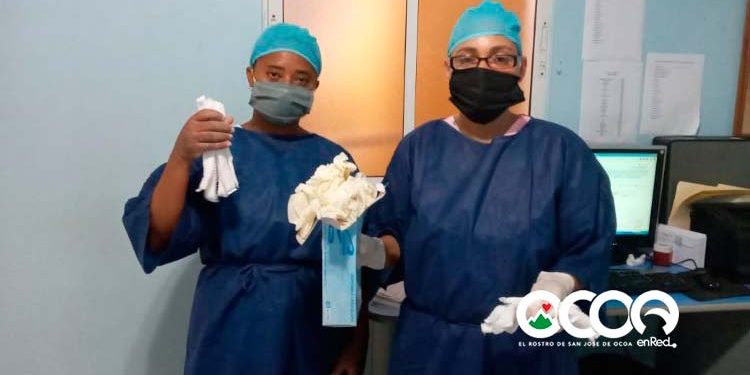 Ecologistas del Maniel entrega indumentaria medicas al CMD-Ocoa; gremio realiza recomendaciones