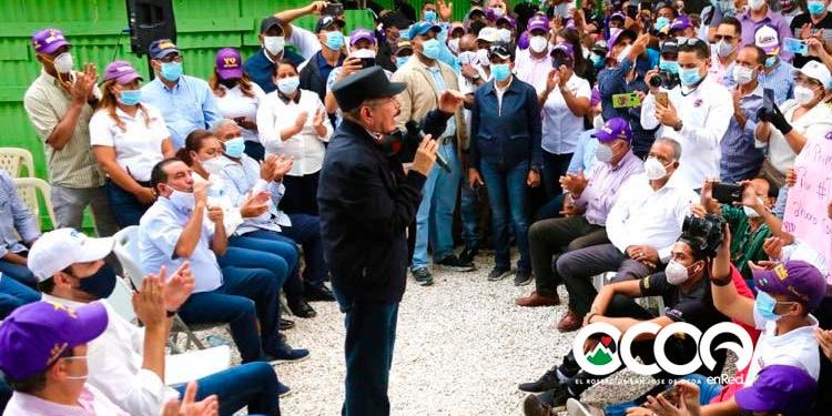 Danilo Visita Ocoa; afirma que Gonzalo le va a dar el honor de ponerle la banda presidencial