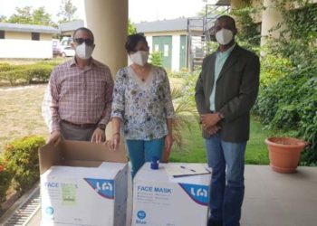 Ocoa de Pie gestiona y entrega siete mil mascarillas y 180 pruebas rápidas