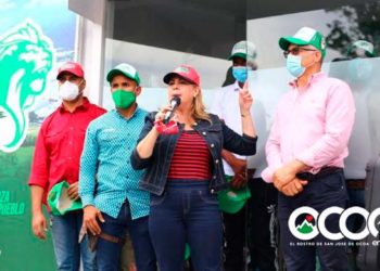 Sergia Elena visita a Ocoa; “A los políticos debe darnos vergüenza la falta de agua en todo el país”