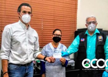 Hospital San José recibe donación de 150 mil pesos de la Comisión de Gestión contra Covid-19 Ocoa