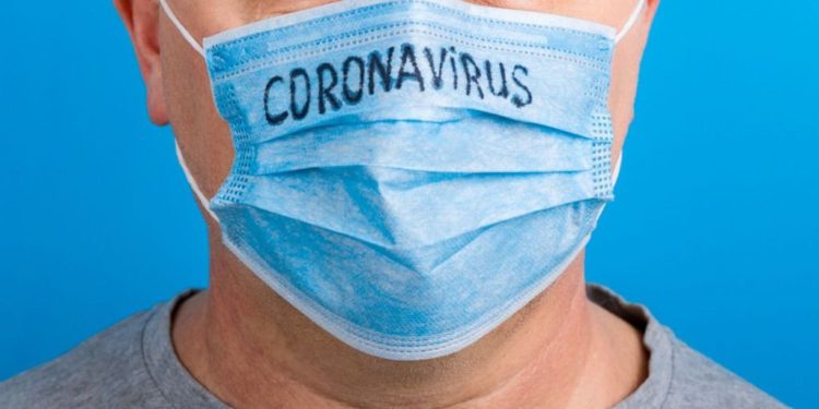 Multas entre 10 mil a 100 mil pesos por no usar las mascarillas