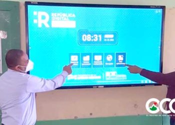 Educación lleva modernidad a escuelas de Barahona