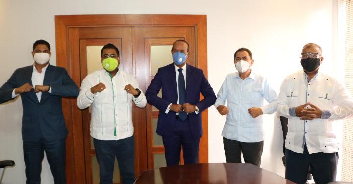 Alcalde de San Cristóbal y legisladores acuerdan trabajar por el desarrollo de la región Valdesia