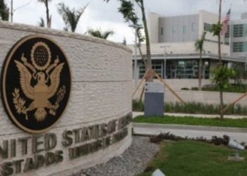 EE.UU. recomienda a sus ciudadanos no viajar a RD por aumento COVID-19