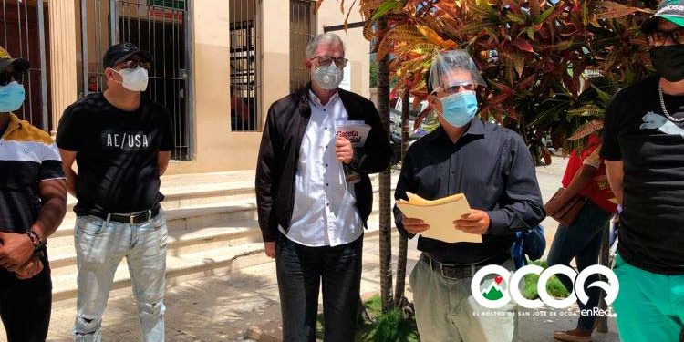 VIDEO: Presentan querella contra autoridades Medio Ambiente de Ocoa