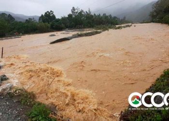 Video: Lluvias tormenta Isaías provocan desborde de río Nizao en Rancho Arriba