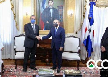 Presidente electo Luis Abinader se reúne con Danilo Medina