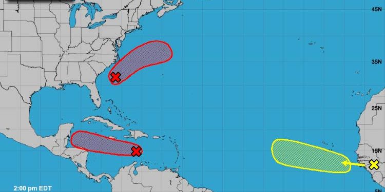 Dos depresiones tropicales pueden surgir esta semana en la cuenca atlántica