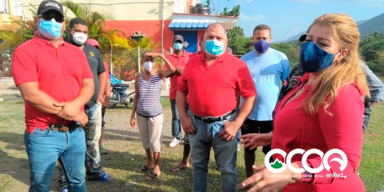 Gobernadora se reúne con comunitarios de Villa Progreso Ocoa