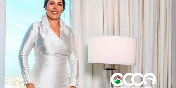 Diputada ocoeña catalogada entre la mejor vestidas durante toma de posesión