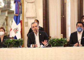 Gobierno anuncia amplio paquete de medidas para recuperar turismo