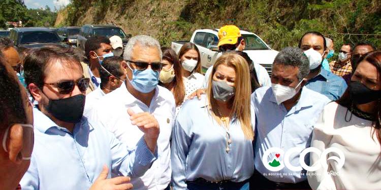 Comisión de Obras Públicas del Senado realiza descenso en San José de Ocoa