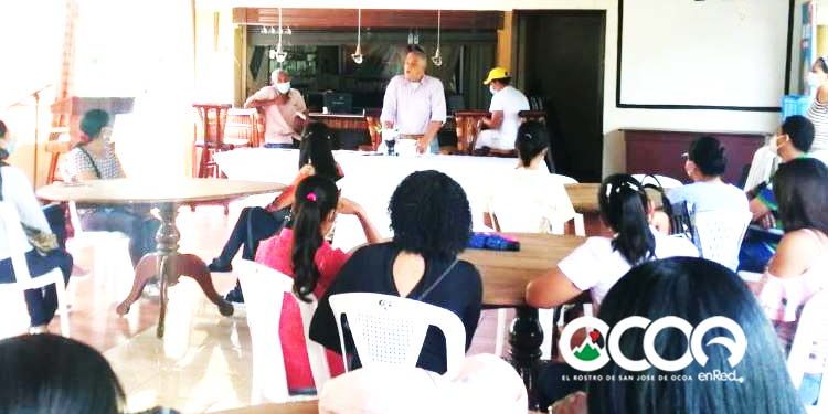 Autoridades de Salud se reúnen con colaboradores de las Unidades de Atención Primaria