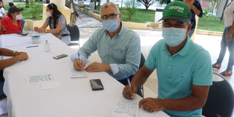 Inicia proceso de inscripción  en la provincia para ser miembro de Fuerza del Pueblo