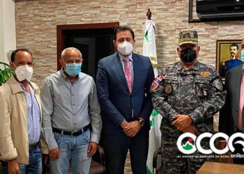 General Mancebo Bautista se reúne con alcaldes de Ocoa