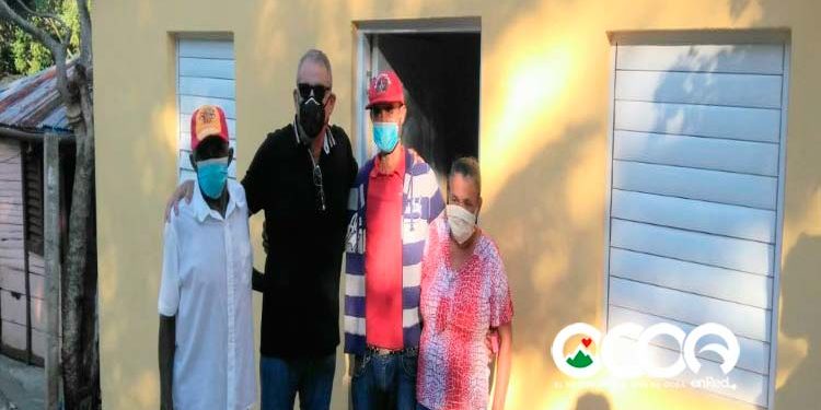 Pedro Alegría continua con su obra social: entrega vivienda a familia de escasos recursos