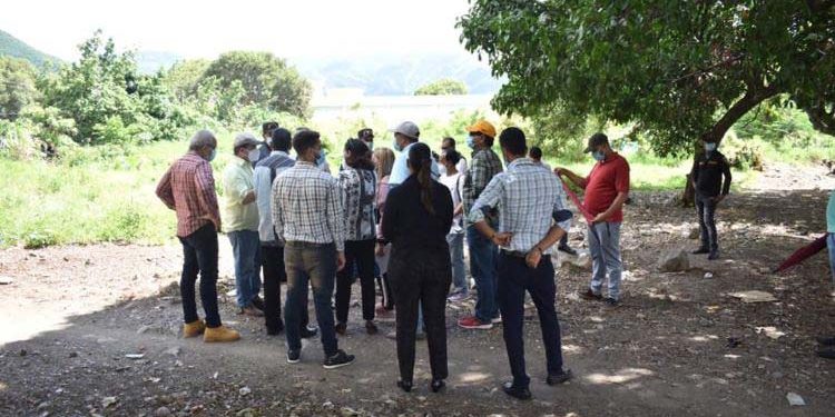 Instituciones realizan levantamiento para construcción proyecto habitacional en Sabana Larga