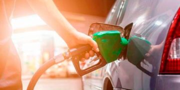Mayoría de combustibles aumenta, mientras gasolina regular baja