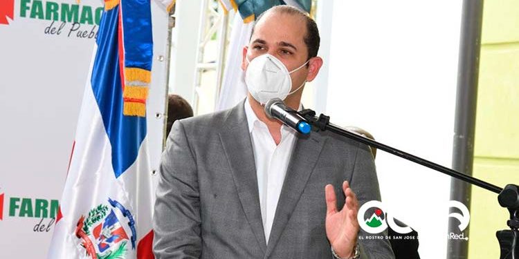 Adolfo Pérez garantiza entrega de medicamentos a hospitales en tiempo navideño