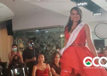 Ocoeña gana   certamen Miss Tropical Queen República Dominicana
