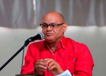 Unos 50 maestros han muertos por Covid-19 según ADP