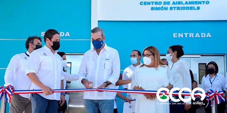 Presidente Luis Abinader entrega obras en Azua y Baní