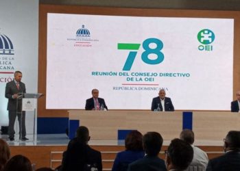 Ministerio de Educación evalúa retorno gradual a la docencia