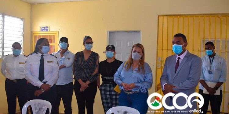 Gobernadora Oliva Castillo visita privadas de libertad Centro de Corrección y Rehabilitación-Baní Mujeres