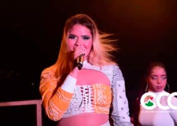 Ayshaa Rossis una joven artista con un talento fuera de serie