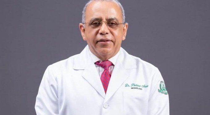 Destituyen ministro de Salud Plutarco Arias