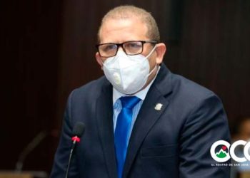 Gobernación construirá vivienda a señora vive en condiciones deprimente