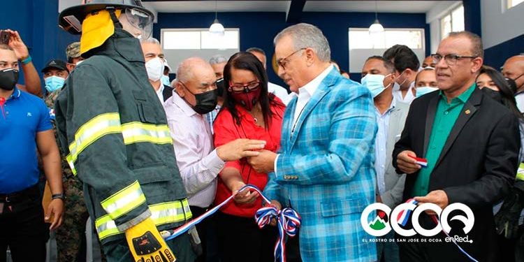 Pedro Alegría entrega Cuartel de Bomberos de Sabana Larga; bautizado Nerys Soto Feliz