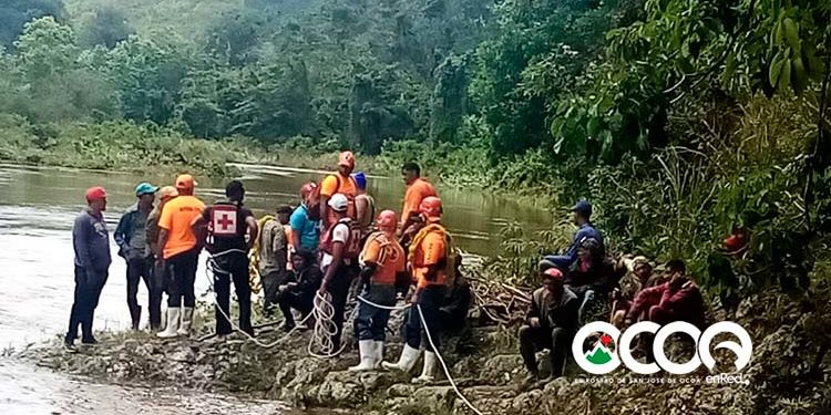 Autoridades de socorro buscan joven arrastrada por río Mahoma