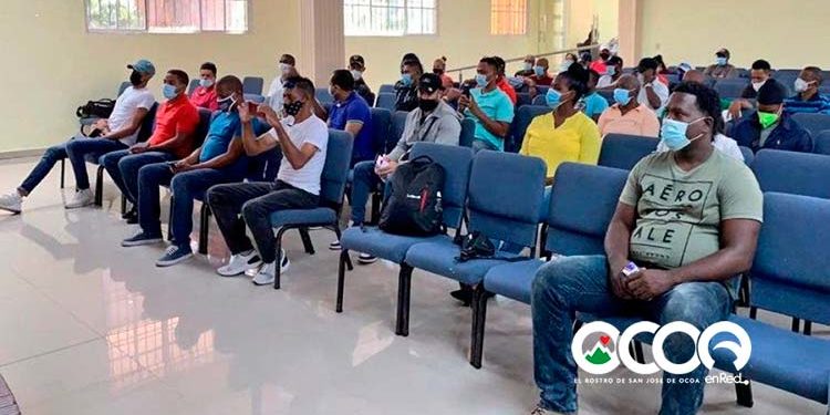 Entrenadores de San Cristóbal, Baní, San José de Ocoa y Azua reciben orientación